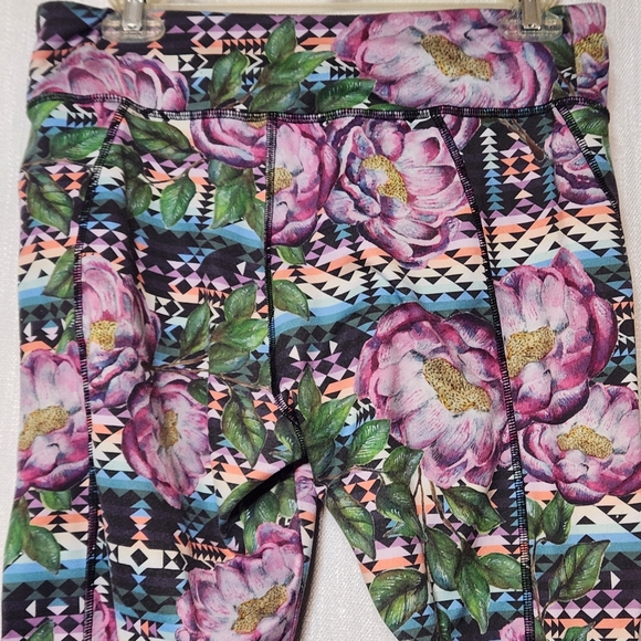 Lularoe Simply Comfortable Athletic Cropped Leggings Floral Colorful - Picture 5 of 9